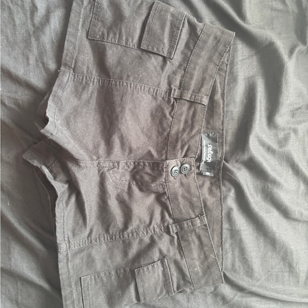 Refuge Dark Gray Cargo Shorts